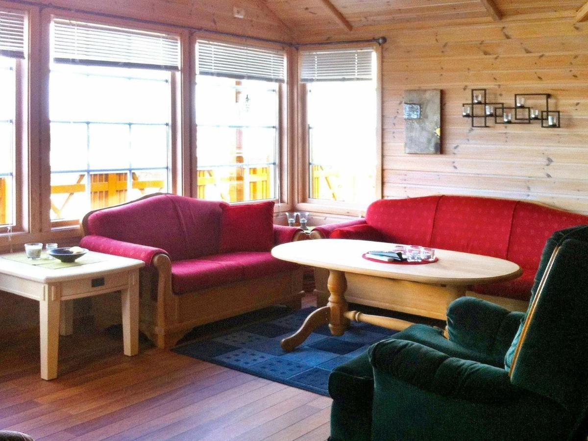 Three-Bedroom Holiday Home In Dyrvik Tuvnes Номер фото